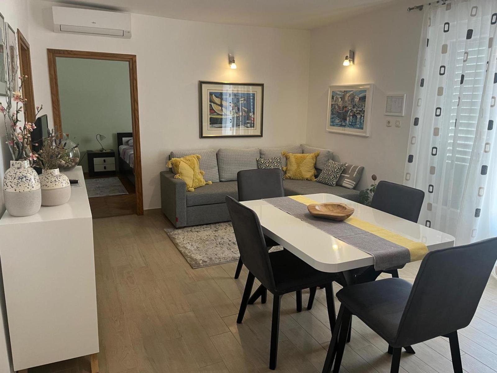 Apartmani Anica Risika Buitenkant foto