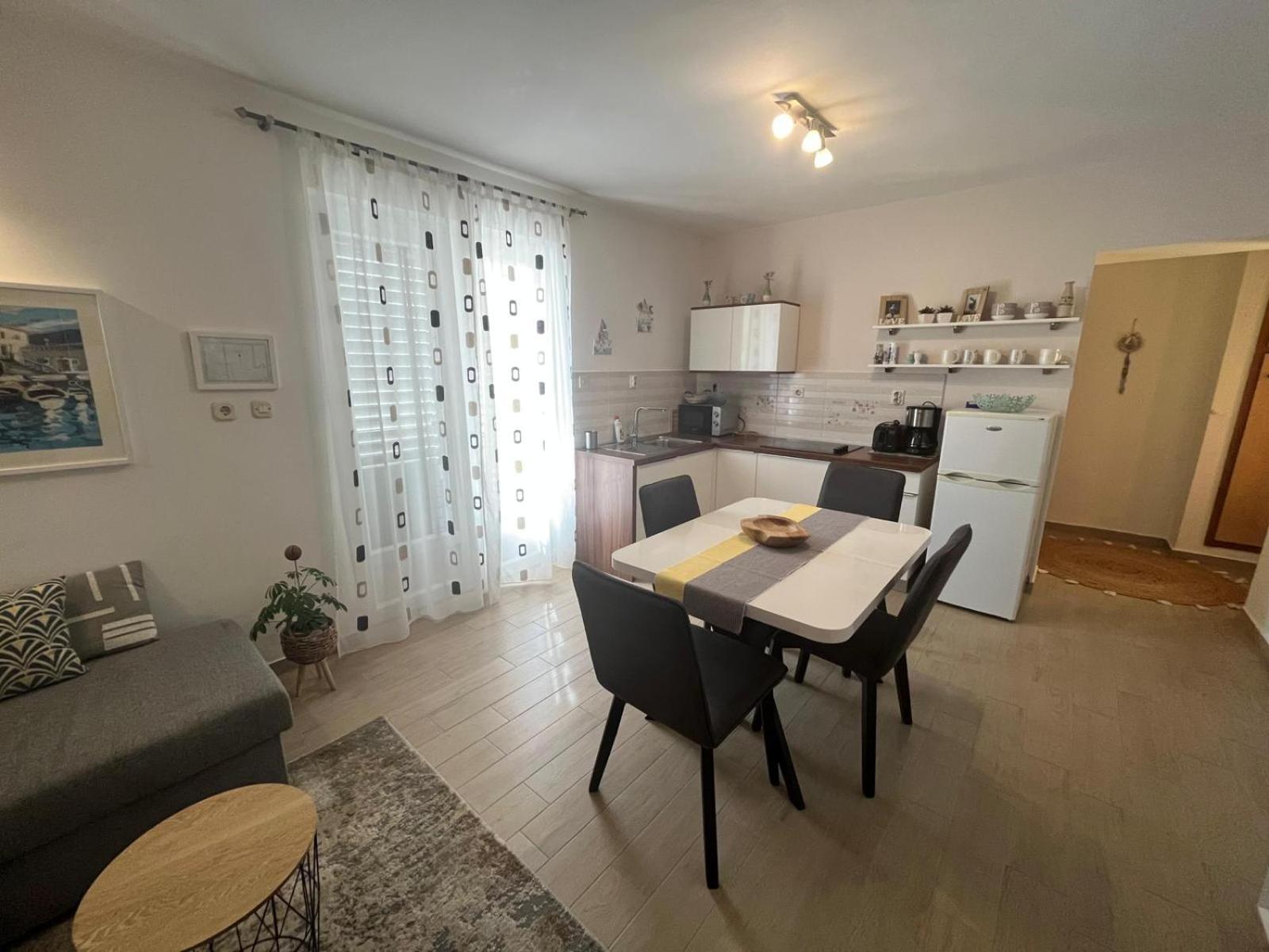 Apartmani Anica Risika Buitenkant foto