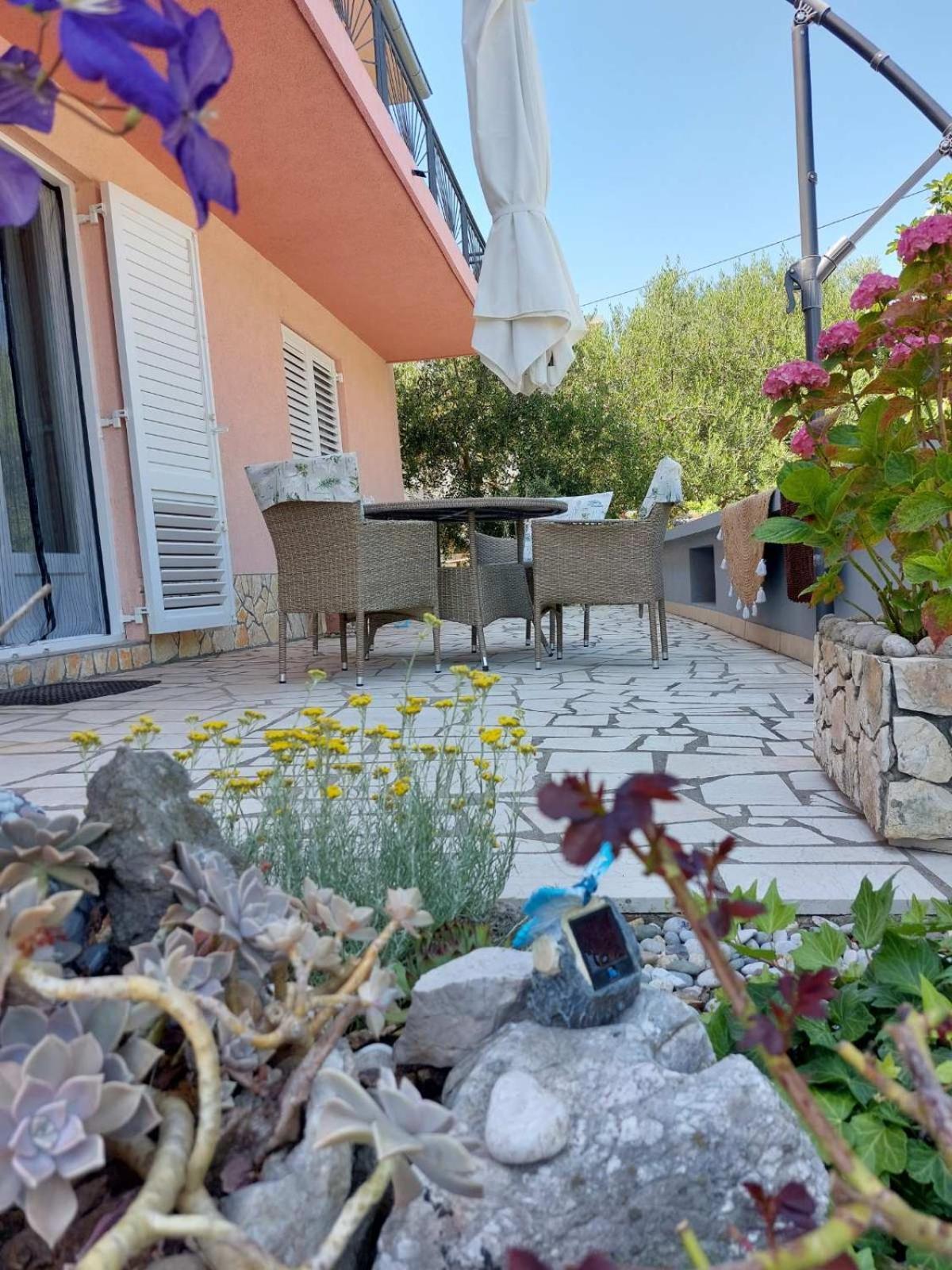 Apartmani Anica Risika Buitenkant foto